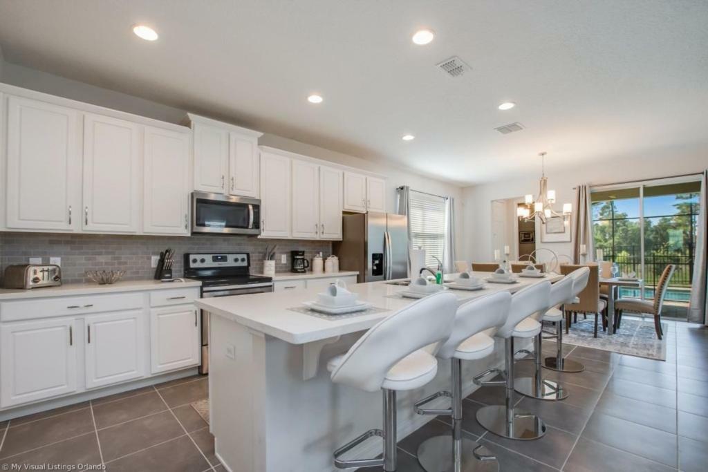 1504 New Luxury 6 Bed With Pool Pousada
